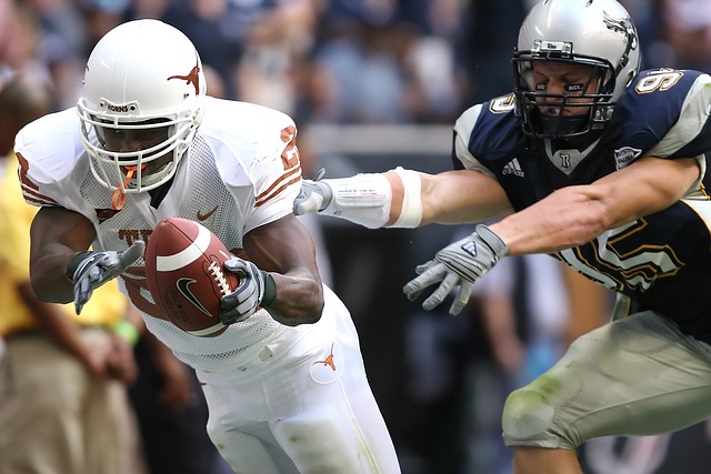 会以头球破 会以头球破